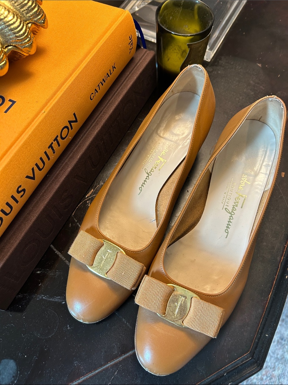 Salvatore Ferragamo Tan Vara Bow Leather Flats Size 8